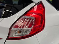 USED 2017 17 FORD FIESTA 1.6T EcoBoost ST-3 Hatchback 3dr Petrol Manual Euro 6 in White HEATED SEATS+PRIVACY GLASS+CD