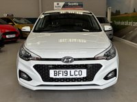 USED 2019 19 HYUNDAI I20 1.2 Premium Nav Hatchback 5 door Petrol Manual Euro 6 in White PARK SENSORS+REVERSE CAM+BLUETOOTH