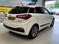 USED 2019 19 HYUNDAI I20 1.2 Premium Nav Hatchback 5 door Petrol Manual Euro 6 in White PARK SENSORS+REVERSE CAM+BLUETOOTH