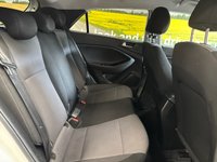 USED 2019 19 HYUNDAI I20 1.2 Premium Nav Hatchback 5 door Petrol Manual Euro 6 in White PARK SENSORS+REVERSE CAM+BLUETOOTH