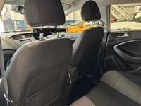 USED 2019 19 HYUNDAI I20 1.2 Premium Nav Hatchback 5 door Petrol Manual Euro 6 in White PARK SENSORS+REVERSE CAM+BLUETOOTH
