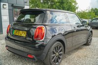 USED 2020 70 MINI Electric Hatch Cooper SE 32.6kWh Level 2 Hatchback 3dr Electric Auto (184 ps) 