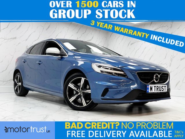 2018 VOLVO V40