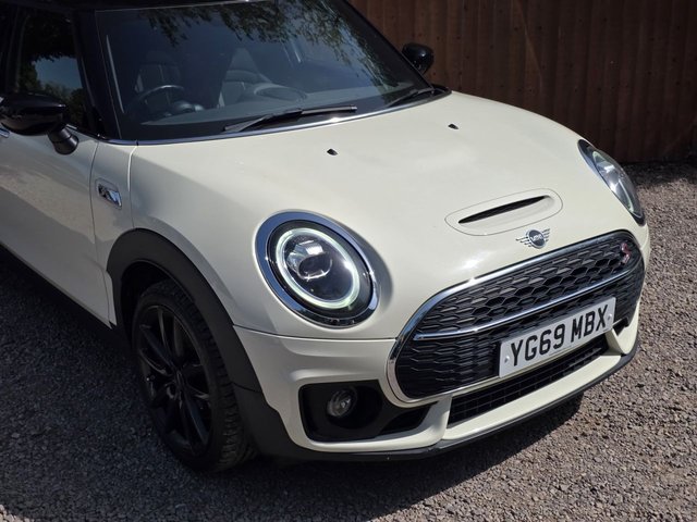 View our MINI CLUBMAN