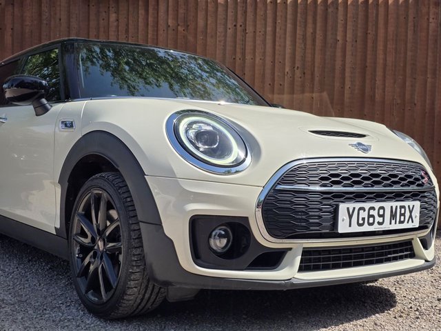 View our MINI CLUBMAN