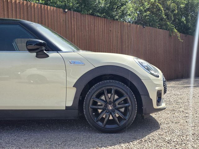 View our MINI CLUBMAN