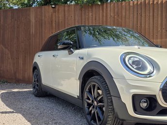 View our MINI CLUBMAN