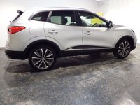 USED 2020 70 RENAULT KADJAR 1.3 TCe S Edition SUV 5dr Petrol Manual Euro 6 (s/s) (140 ps) PANORAMIC ROOF-REVERSE CAMERA-SATELLITE NAVIGATION-ALLOYS-A/C-DAB