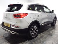 USED 2020 70 RENAULT KADJAR 1.3 TCe S Edition SUV 5dr Petrol Manual Euro 6 (s/s) (140 ps) PANORAMIC ROOF-REVERSE CAMERA-SATELLITE NAVIGATION-ALLOYS-A/C-DAB