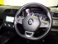 USED 2020 70 RENAULT KADJAR 1.3 TCe S Edition SUV 5dr Petrol Manual Euro 6 (s/s) (140 ps) PANORAMIC ROOF-REVERSE CAMERA-SATELLITE NAVIGATION-ALLOYS-A/C-DAB