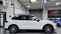 USED 2016 16 PORSCHE CAYENNE 3.0 TD V6 SUV 5dr Diesel TiptronicS 4WD Euro 6 (s/s) (262 ps) 12 MONTHS WARRANTY / 12 MONTHS MOT