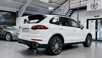 USED 2016 16 PORSCHE CAYENNE 3.0 TD V6 SUV 5dr Diesel TiptronicS 4WD Euro 6 (s/s) (262 ps) 12 MONTHS WARRANTY / 12 MONTHS MOT