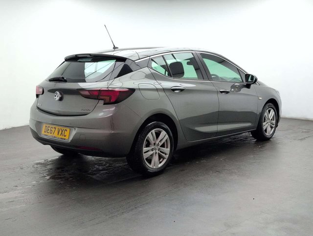 USED 2017 67 VAUXHALL ASTRA 1.4 Astra Design T S/S Auto 5dr CLICK+COLLECT / HOME DELIVERY
