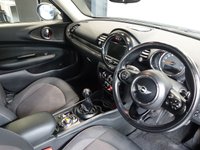 USED 2017 17 MINI CLUBMAN 1.5 Cooper Estate 6dr Petrol Manual Euro 6 (s/s) (136 ps) FULL SERVICE HISTORY + SATELLITE NAVIGATION + DAB DIGITAL RADIO + BLUETOOTH CONNECTIVITY + APPS CONTROL + LEATHER MULTI-FUNCTIONAL STEERING WHEEL + CRUISE CONTROL + CLIMATE CONTROL + AIR CONDITIONING + IN CAR ENTERTAINMENT AUX/USB + ROOF SPOILER + ELECTRIC HEATED DOOR MIRRORS + ELECTRIC WINDOWS + DAY TIME RUNNING LIGHTS + LANE ASSIST + KEYLESS START + ECO STOP START SYSTEM + 16 INCH ALLOY WHEELS + 60/40 FOLDING REAR SEATS....