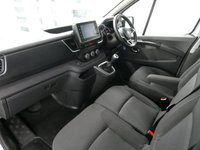 USED 2023 23 RENAULT TRAFIC 30 2.0 BLUEDCI 130 BHP LL LONG SPORT NAV  SAT NAV | LONG WHEELBASE | SPORT MODEL