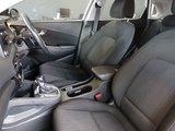 USED 2021 21 HYUNDAI KONA 1.6 h-GDi SE Connect SUV 5dr Petrol Hybrid DCT Euro 6 (s/s) (141 ps) FULL HYUNDAI MAIN DEALER SERVICE HISTORY + VIRTUAL COCKPIT DIGITAL DASH DISPLAY + APPLE CARPLAY / APPS CONTROL + BLUETOOTH MEDIA STREAMING + REAR VIEW CAMERA + DAB DIGITAL RADIO + IN CAR ENTERTAINMENT WITH TOUCH SCREEN MEDIA DISPLAY + PARKING SENSOR+ HILL HOLD START ASSIST + CLIMATE CONTROL + AIR CONDITIONING + AUTOMATIC HEADLIGHTS + AUTOMATIC WIPERS WITH RAIN SENSOR + CRUISE CONTROL + LANE ASSIST + LEATHER MULTIFUNCTIONAL STEERING WHEEL WITH PADDLE SHIFT GEAR SELECT + VOICE COMMAND