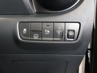 USED 2021 21 HYUNDAI KONA 1.6 h-GDi SE Connect SUV 5dr Petrol Hybrid DCT Euro 6 (s/s) (141 ps) FULL HYUNDAI MAIN DEALER SERVICE HISTORY + VIRTUAL COCKPIT DIGITAL DASH DISPLAY + APPLE CARPLAY / APPS CONTROL + BLUETOOTH MEDIA STREAMING + REAR VIEW CAMERA + DAB DIGITAL RADIO + IN CAR ENTERTAINMENT WITH TOUCH SCREEN MEDIA DISPLAY + PARKING SENSOR+ HILL HOLD START ASSIST + CLIMATE CONTROL + AIR CONDITIONING + AUTOMATIC HEADLIGHTS + AUTOMATIC WIPERS WITH RAIN SENSOR + CRUISE CONTROL + LANE ASSIST + LEATHER MULTIFUNCTIONAL STEERING WHEEL WITH PADDLE SHIFT GEAR SELECT + VOICE COMMAND