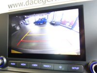 USED 2021 21 HYUNDAI KONA 1.6 h-GDi SE Connect SUV 5dr Petrol Hybrid DCT Euro 6 (s/s) (141 ps) FULL HYUNDAI MAIN DEALER SERVICE HISTORY + VIRTUAL COCKPIT DIGITAL DASH DISPLAY + APPLE CARPLAY / APPS CONTROL + BLUETOOTH MEDIA STREAMING + REAR VIEW CAMERA + DAB DIGITAL RADIO + IN CAR ENTERTAINMENT WITH TOUCH SCREEN MEDIA DISPLAY + PARKING SENSOR+ HILL HOLD START ASSIST + CLIMATE CONTROL + AIR CONDITIONING + AUTOMATIC HEADLIGHTS + AUTOMATIC WIPERS WITH RAIN SENSOR + CRUISE CONTROL + LANE ASSIST + LEATHER MULTIFUNCTIONAL STEERING WHEEL WITH PADDLE SHIFT GEAR SELECT + VOICE COMMAND