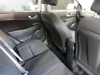 USED 2021 21 HYUNDAI KONA 1.6 h-GDi SE Connect SUV 5dr Petrol Hybrid DCT Euro 6 (s/s) (141 ps) FULL HYUNDAI MAIN DEALER SERVICE HISTORY + VIRTUAL COCKPIT DIGITAL DASH DISPLAY + APPLE CARPLAY / APPS CONTROL + BLUETOOTH MEDIA STREAMING + REAR VIEW CAMERA + DAB DIGITAL RADIO + IN CAR ENTERTAINMENT WITH TOUCH SCREEN MEDIA DISPLAY + PARKING SENSOR+ HILL HOLD START ASSIST + CLIMATE CONTROL + AIR CONDITIONING + AUTOMATIC HEADLIGHTS + AUTOMATIC WIPERS WITH RAIN SENSOR + CRUISE CONTROL + LANE ASSIST + LEATHER MULTIFUNCTIONAL STEERING WHEEL WITH PADDLE SHIFT GEAR SELECT + VOICE COMMAND