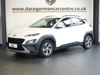 USED 2021 21 HYUNDAI KONA 1.6 h-GDi SE Connect SUV 5dr Petrol Hybrid DCT Euro 6 (s/s) (141 ps) FULL HYUNDAI MAIN DEALER SERVICE HISTORY + VIRTUAL COCKPIT DIGITAL DASH DISPLAY + APPLE CARPLAY / APPS CONTROL + BLUETOOTH MEDIA STREAMING + REAR VIEW CAMERA + DAB DIGITAL RADIO + IN CAR ENTERTAINMENT WITH TOUCH SCREEN MEDIA DISPLAY + PARKING SENSOR+ HILL HOLD START ASSIST + CLIMATE CONTROL + AIR CONDITIONING + AUTOMATIC HEADLIGHTS + AUTOMATIC WIPERS WITH RAIN SENSOR + CRUISE CONTROL + LANE ASSIST + LEATHER MULTIFUNCTIONAL STEERING WHEEL WITH PADDLE SHIFT GEAR SELECT + VOICE COMMAND