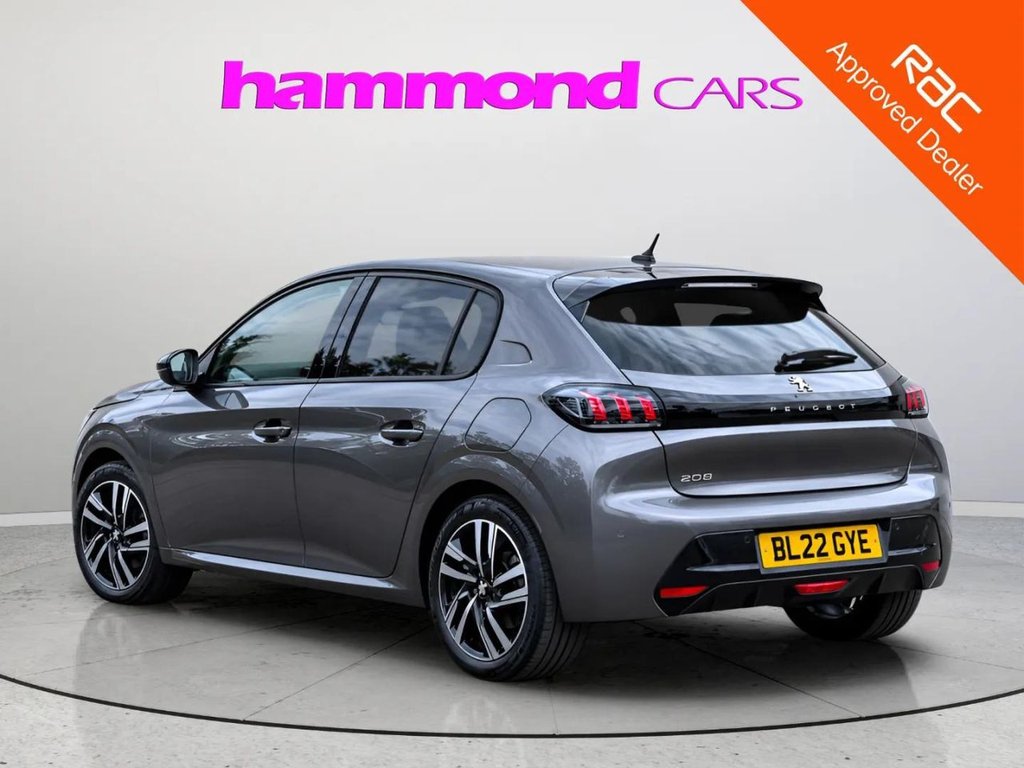 2022 Peugeot 208 — image 3