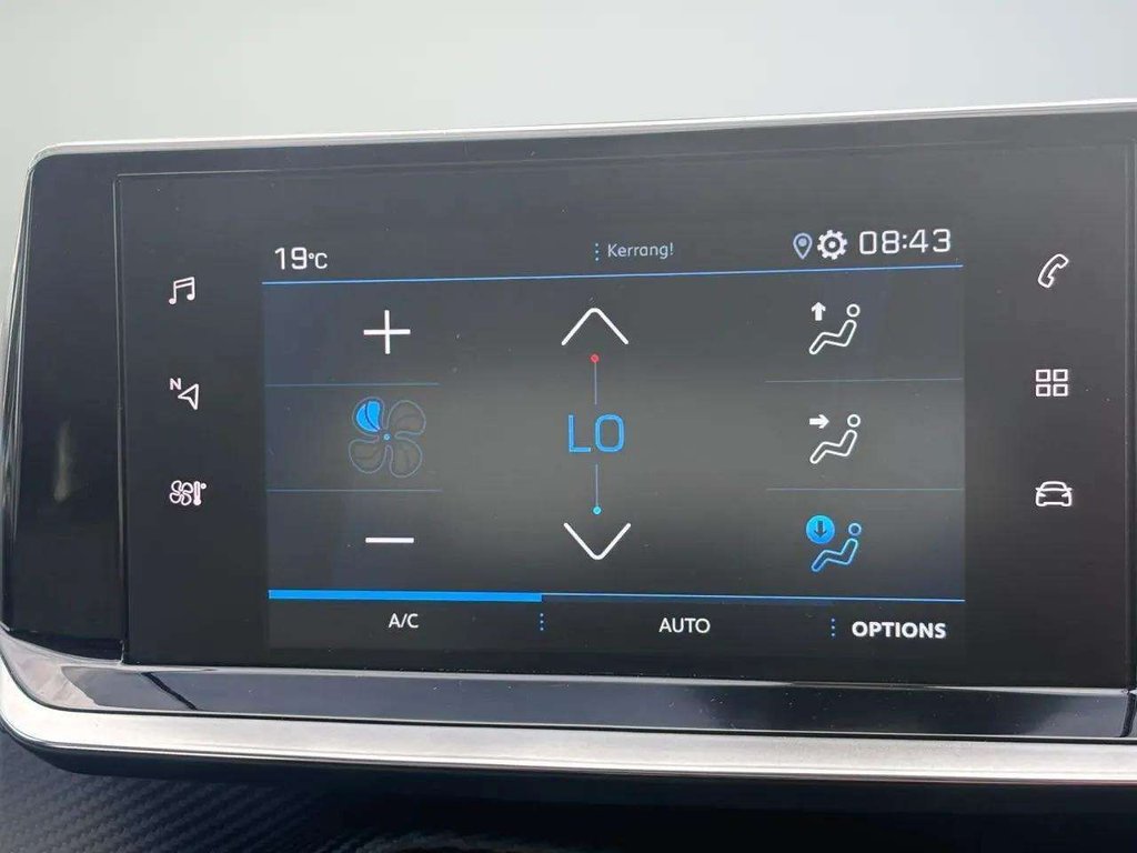 2022 Peugeot 208 — image 5