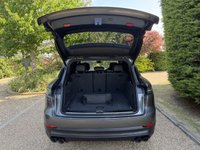 USED 2020 20 PORSCHE CAYENNE 3.0 V6 E-Hybrid 14.1kWh SUV 5dr Petrol Plug-in Hybrid TiptronicS 4WD Euro 6 (s/s) (3.6kW Charger) (462 ps) 21" ALLOYS, ADAPTIVE C/CONTROL,BOSE