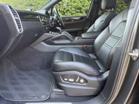 USED 2020 20 PORSCHE CAYENNE 3.0 V6 E-Hybrid 14.1kWh SUV 5dr Petrol Plug-in Hybrid TiptronicS 4WD Euro 6 (s/s) (3.6kW Charger) (462 ps) 21" ALLOYS, ADAPTIVE C/CONTROL,BOSE