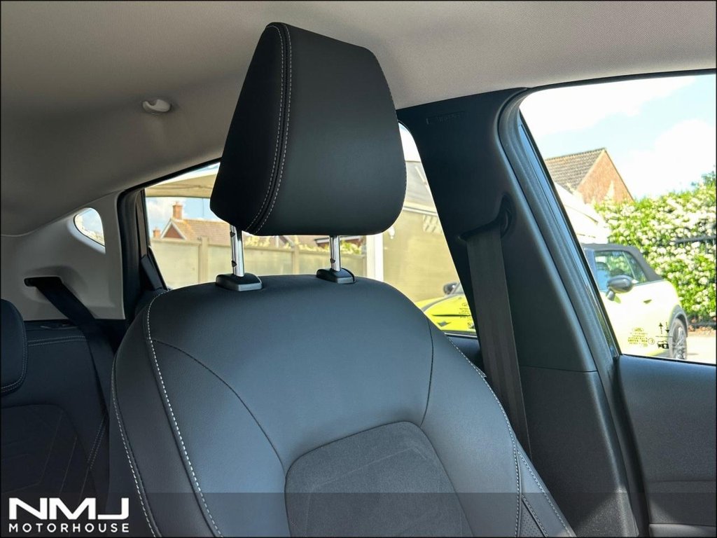 USED 2022 22 FORD FIESTA 1.0T EcoBoost MHEV Titanium Vignale DCT Euro 6 (s/s) 5dr 9.9%APR PRKING PACK LOW MILES