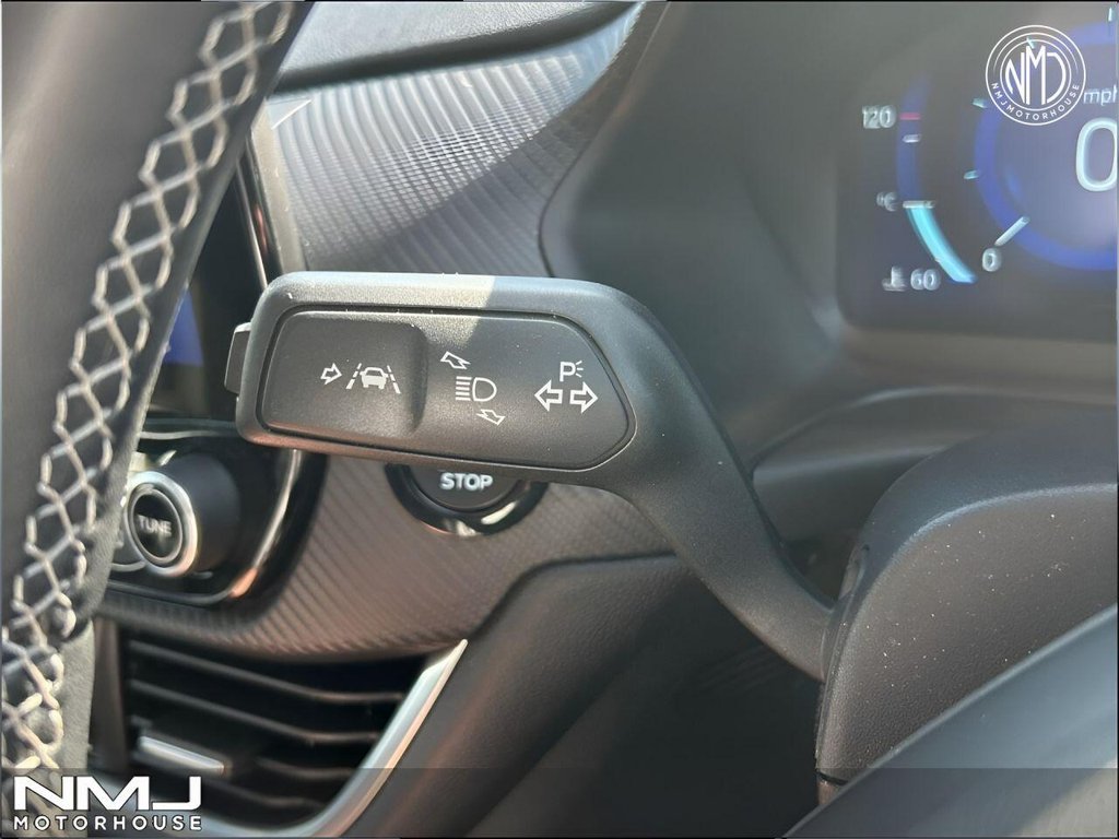USED 2022 22 FORD FIESTA 1.0T EcoBoost MHEV Titanium Vignale Hatchback 5dr Petrol Hybrid DCT Euro 6 (s/s) (125 ps) Hatchback 9.9%APR PRKING PACK LOW MILES