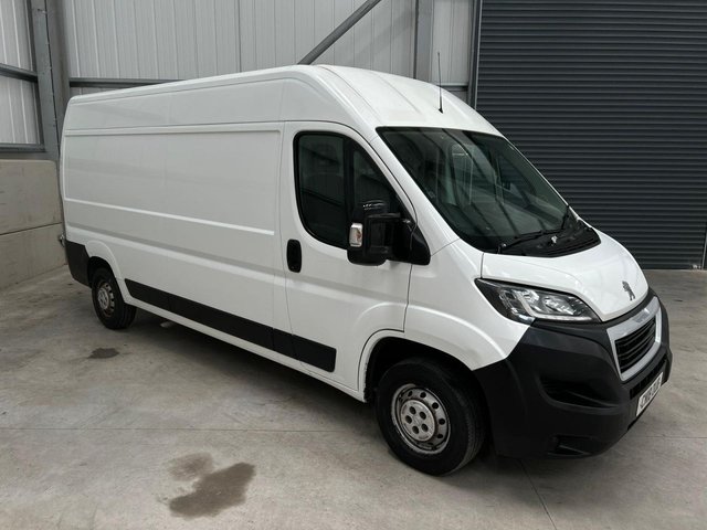 View our PEUGEOT BOXER