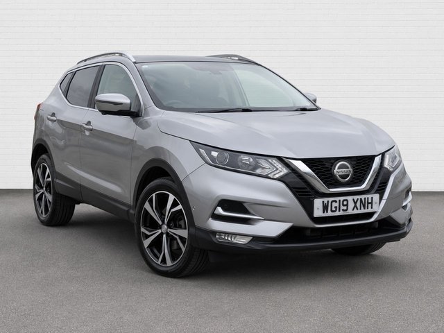 View our Nissan Qashqai 1.3 DIG-T N-Connecta SUV 5dr Petrol Manual Euro 6 (s/s) (140 ps)