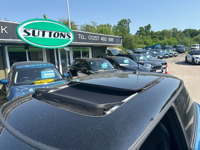View our MINI Electric Hatch