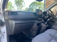 USED 2023 23 RENAULT TRAFIC LL30 LWB BUSINESS +  2.0DCI 130PS Popular Long Wheelbase Model With Media Screen Air Con & Front & Rear Parking Sensors