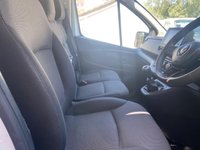 USED 2023 23 RENAULT TRAFIC LL30 LWB BUSINESS +  2.0DCI 130PS Popular Long Wheelbase Model With Media Screen Air Con & Front & Rear Parking Sensors