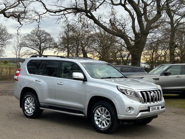 View our TOYOTA LAND CRUISER