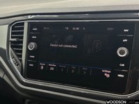 USED 2018 68 VOLKSWAGEN T-ROC 1.0 TSI SEL SUV 5dr Petrol Manual Euro 6 (s/s) (115 ps) 1 Previous Owner / Sat Nav / DAB Radio / Apple Car Play / Bluetooth / Xenon Lights / Isofix