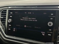 USED 2018 68 VOLKSWAGEN T-ROC 1.0 TSI SEL SUV 5dr Petrol Manual Euro 6 (s/s) (115 ps) 1 Previous Owner / Sat Nav / DAB Radio / Apple Car Play / Bluetooth / Xenon Lights / Isofix