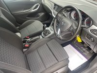 USED 2018 68 VAUXHALL ASTRA 1.6 CDTi ecoTEC BlueInjection Tech Line Nav Sports Tourer 5dr Diesel Manual Euro 6 (s/s) (110 ps) * FULL SERVICE HISTORY * 2 KEYS *
