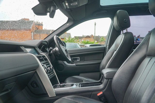 View our LAND ROVER DISCOVERY SPORT