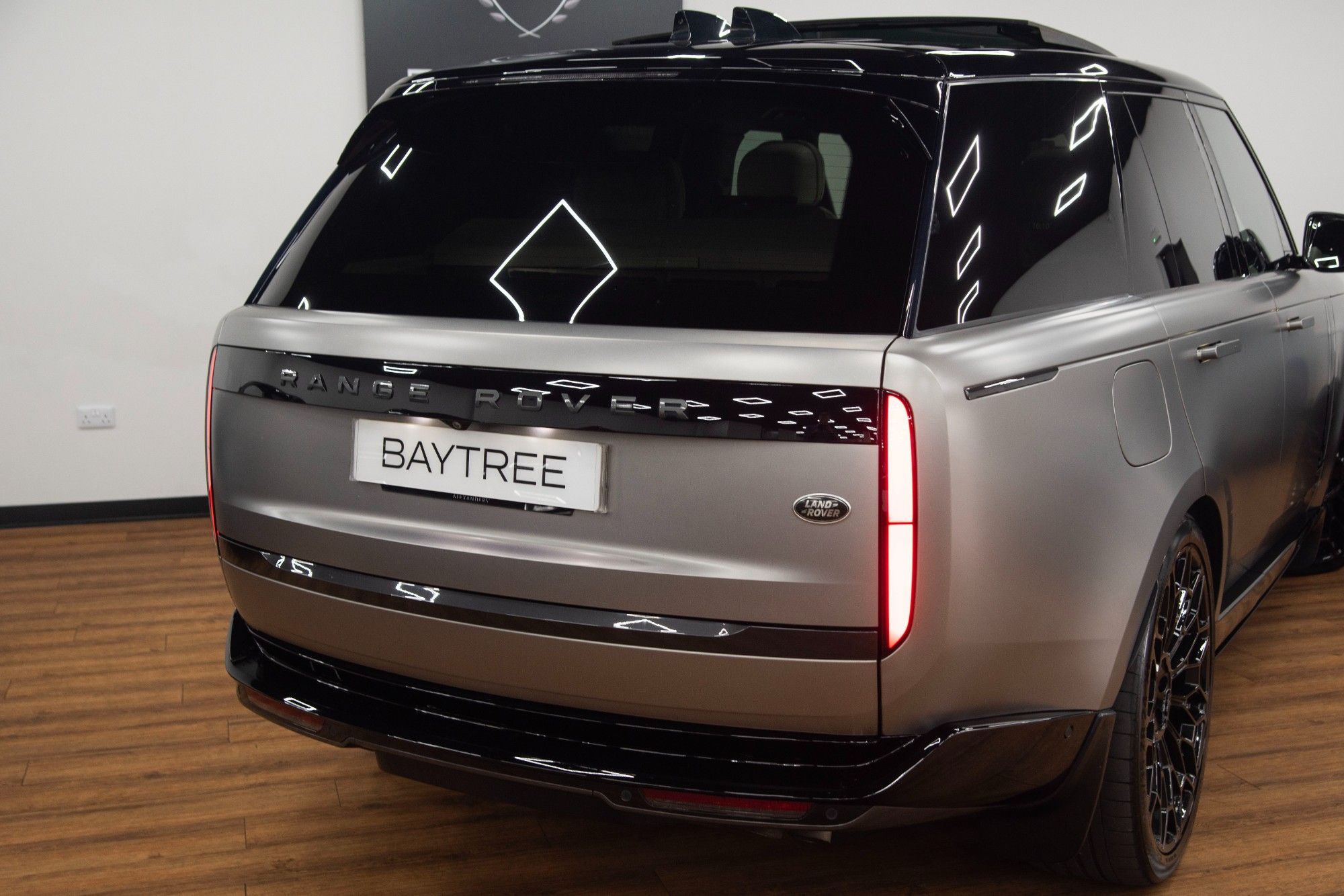 USED 2022 A LAND ROVER RANGE ROVER 4.4 P530 V8 Autobiography 