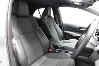 USED 2022 22 TOYOTA COROLLA 1.8 VVT-h GPF Design Hatchback 5dr Petrol Hybrid CVT Euro 6 (s/s) (122 ps) FULL HISTORY+NAV+HEATED SEATS