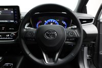 USED 2022 22 TOYOTA COROLLA 1.8 VVT-h GPF Design Hatchback 5dr Petrol Hybrid CVT Euro 6 (s/s) (122 ps) FULL HISTORY+NAV+HEATED SEATS