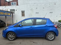 USED 2017 17 TOYOTA YARIS 1.5 VVT-i Icon Tech Hatchback 5dr Petrol Manual Euro 6 (111 ps) THIS CAR COMES WITH SAT NAV,REVERSE CAMERA,DAB RADIO AND MUCH MORE, AN MOT UNTIL JUNE 2027, COMPREHENSIVE SERVICE HISTORY AND MUCH MORE