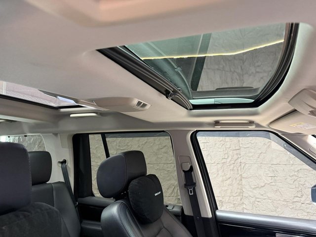 LAND ROVER DISCOVERY 4 at Hartlepool Motor Company Ltd