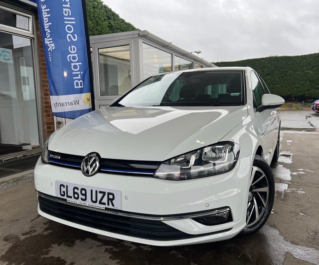 View our VOLKSWAGEN GOLF