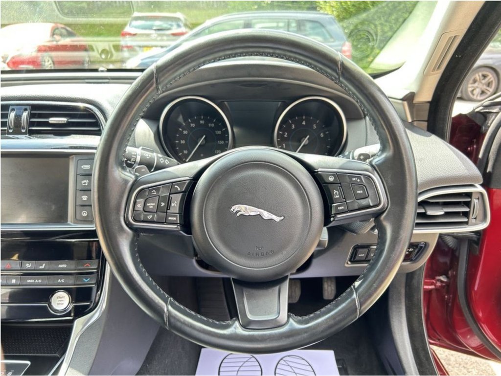 USED 2017 17 JAGUAR XE 2.0i Prestige Saloon 4dr Petrol Auto Euro 6 (s/s) (200 ps)