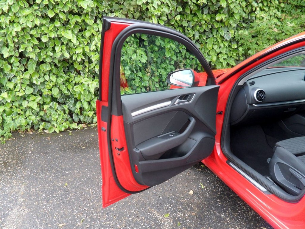 USED 2015 65 AUDI A3 1.6 TDI Sport Sportback 5dr Diesel Manual Euro 6 (s/s) (Nav) (110 ps) Cam-Belt Replaced Two Keys Sat Nav