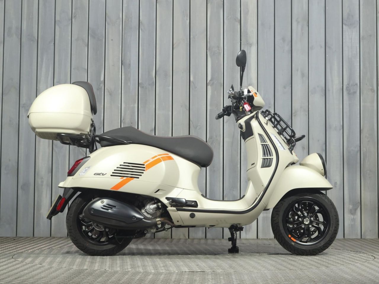 PIAGGIO Vespa GTV 300