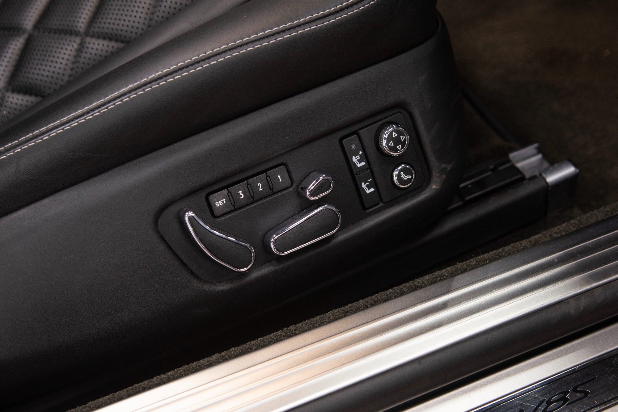 USED 2017 BENTLEY CONTINENTAL 4.0 V8 GTC S Convertible 